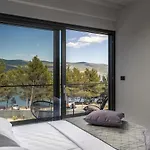 Pine * Pridraga