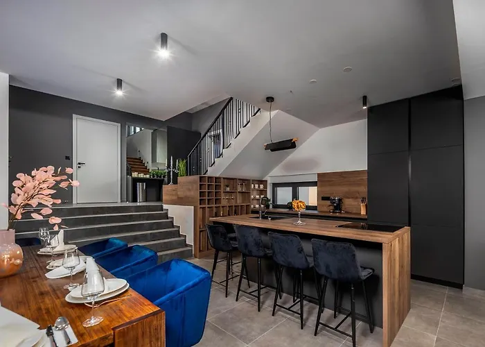 Pine Villa
