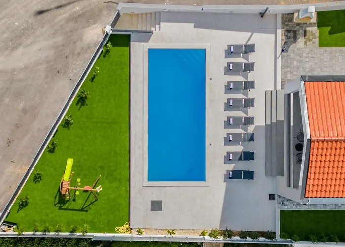 Villa Pine Pridraga